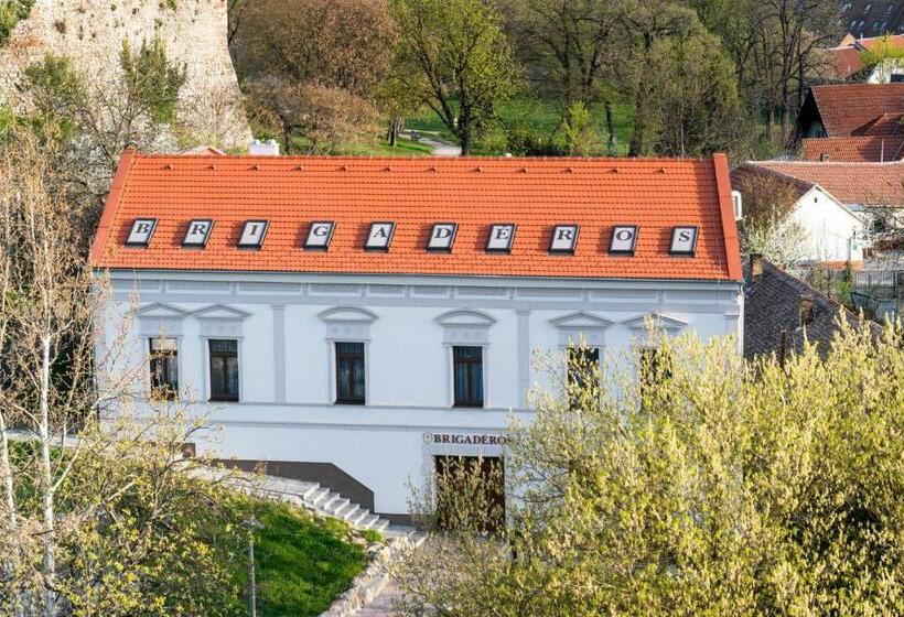 Пансион Brigadéros Vendégház