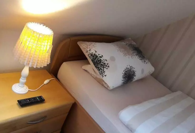 ペンション Gästezimmer Grimmelmann