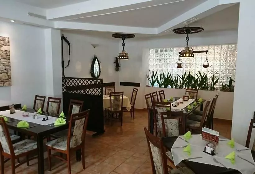 ペンション Restaurant Rosengarten