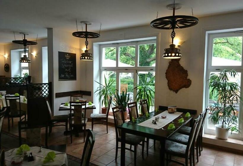 膳宿费 Restaurant Rosengarten