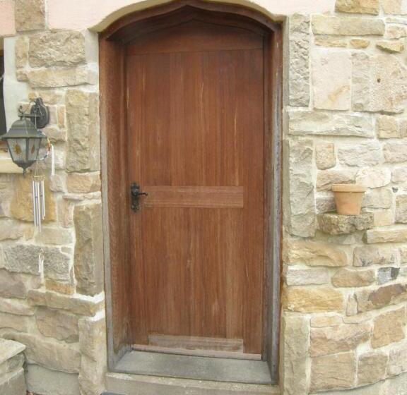 膳宿费 Sunrise House