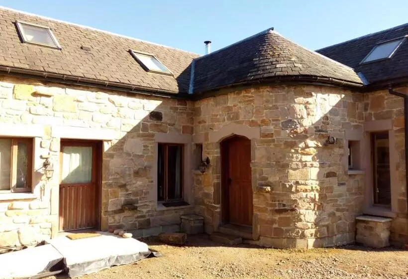 Majatalo Sunrise House