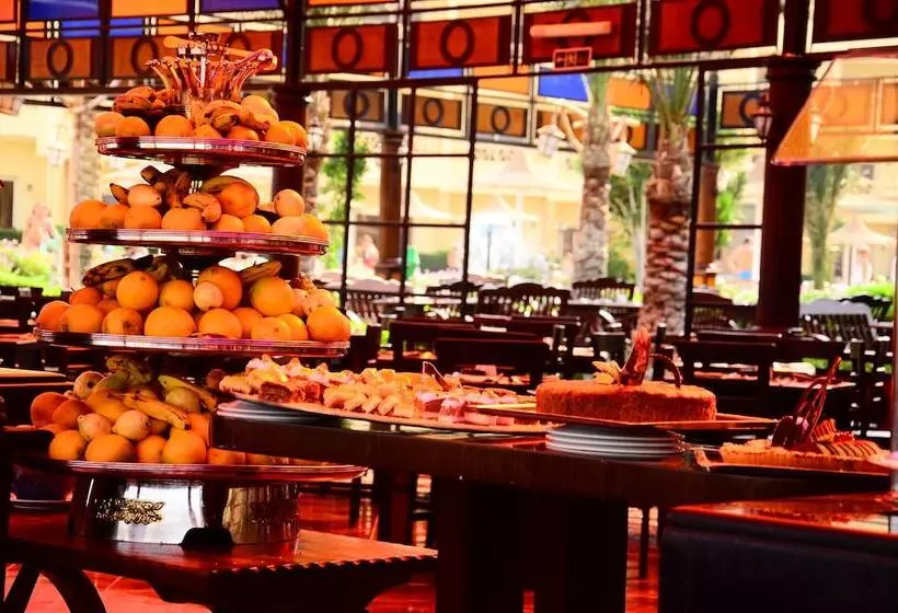 Amc Royal Hotel & Spa