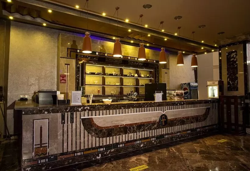 Amc Royal Hotel & Spa