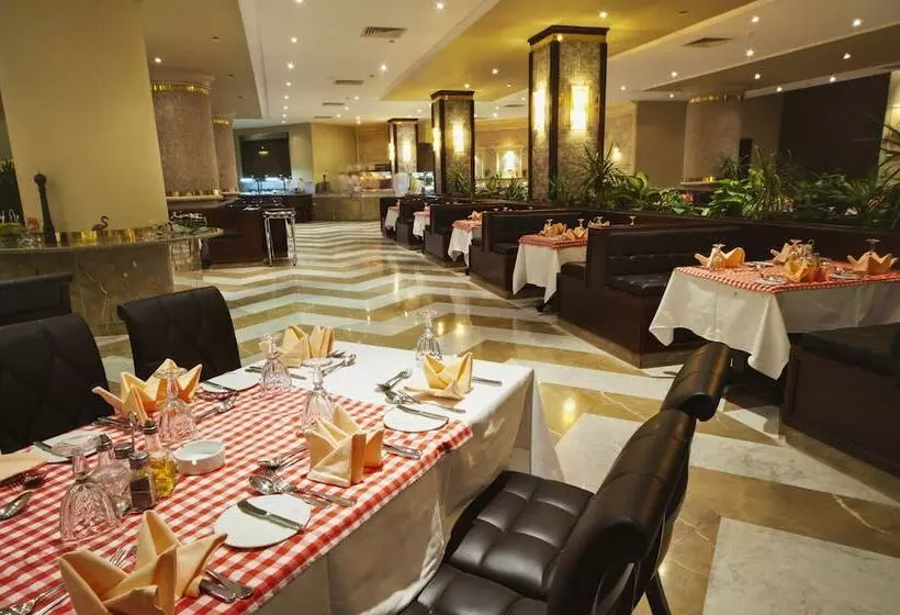 Amc Royal Hotel & Spa