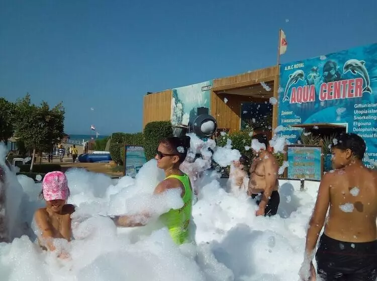 Amc Royal Hotel & Spa