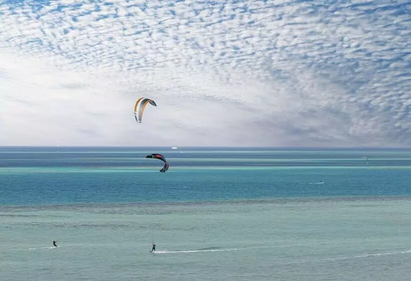 Amc Royal Hotel & Spa