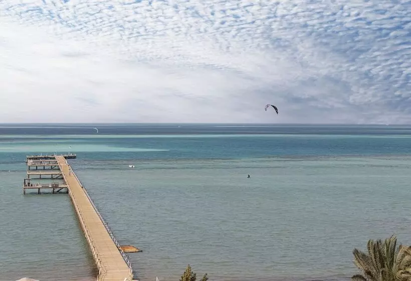 Amc Royal Hotel & Spa