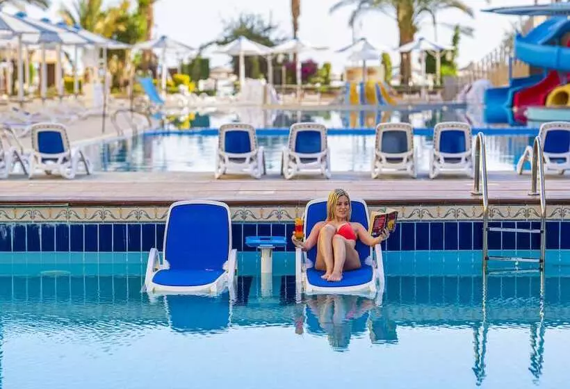 Amc Royal Hotel & Spa