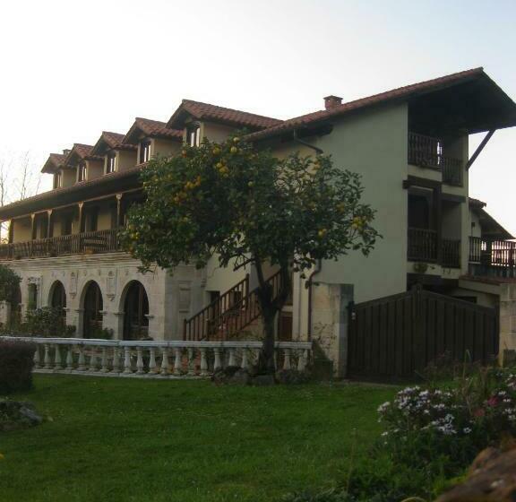 Apartamentos La Ceña