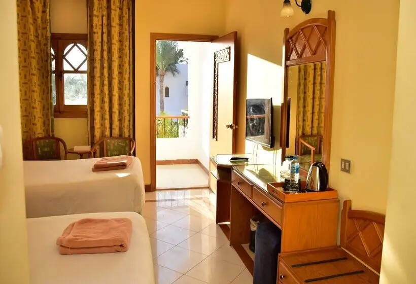 Dive Inn Resort