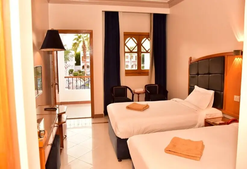 Dive Inn Resort