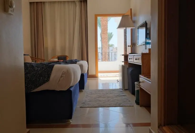 Dive Inn Resort