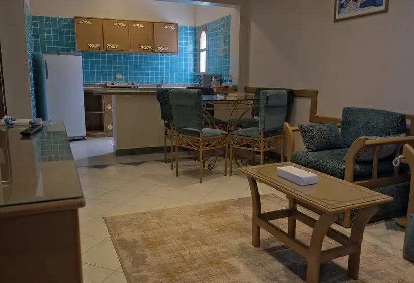Dive Inn Resort