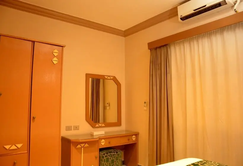 Dive Inn Resort