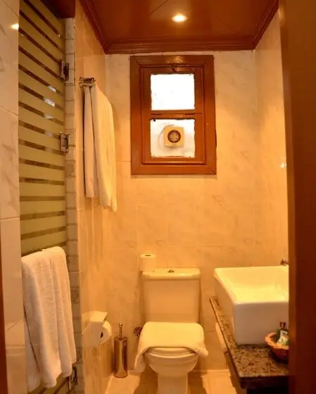Dive Inn Resort