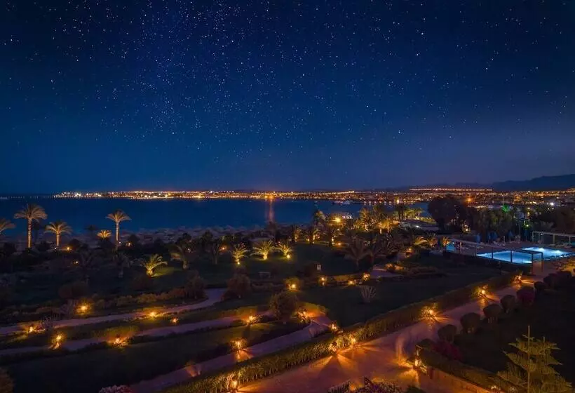 Fort Arabesque Resort, Spa & Villas