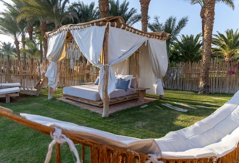 Fort Arabesque Resort, Spa & Villas