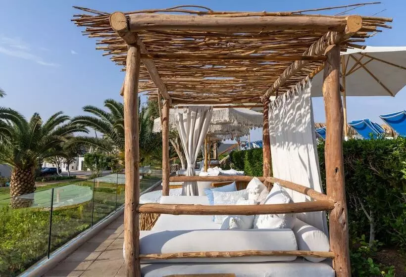 Fort Arabesque Resort, Spa & Villas