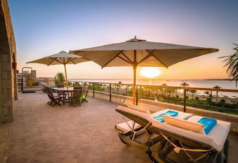Fort Arabesque Resort, Spa & Villas