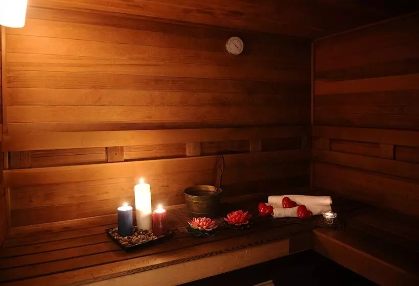 Hôtel Qaser Al Hamra By Warwick