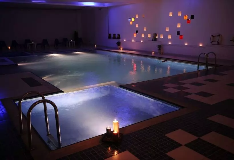 Hôtel Qaser Al Hamra By Warwick