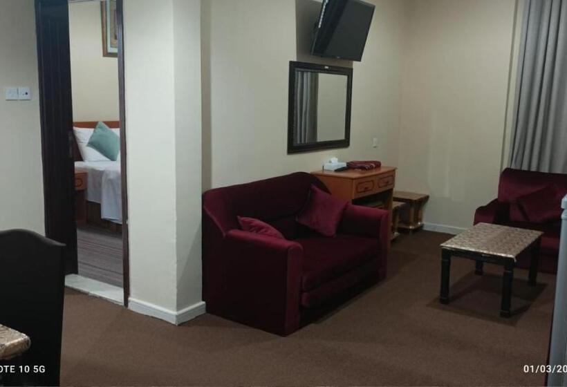 ホテル Al Jazeerah