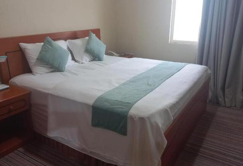 ホテル Al Jazeerah