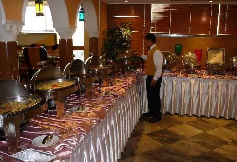 Отель Bilqase Throne