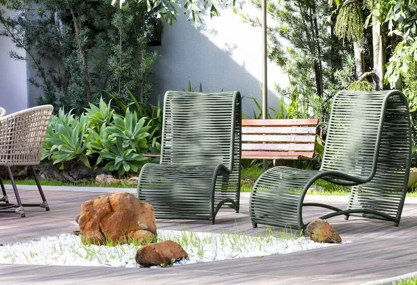 בית מלון כפרי Castelo Inn