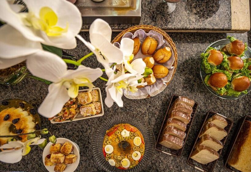 Отель Dan Inn Barretos