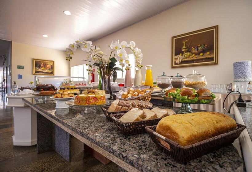 Отель Dan Inn Barretos