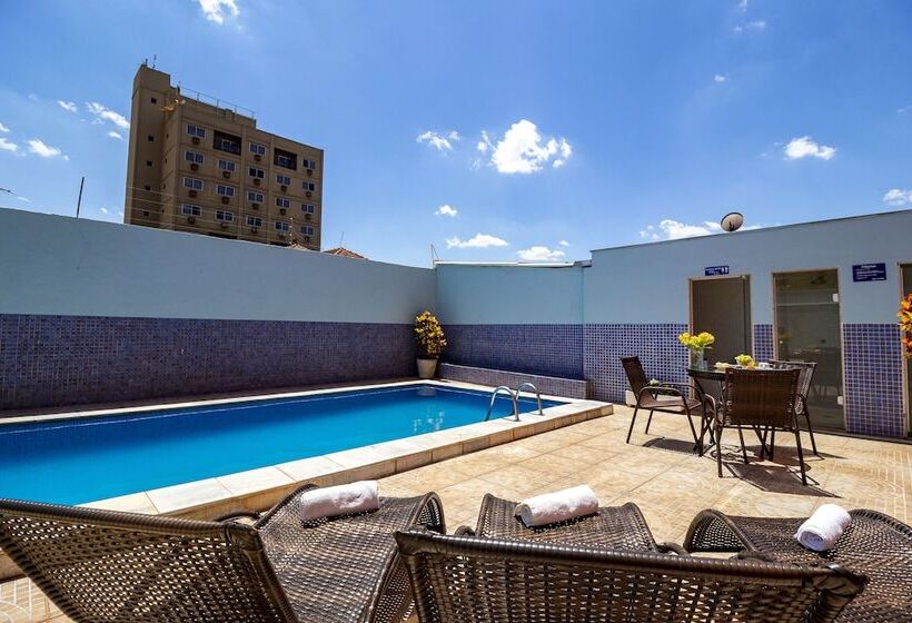 Отель Dan Inn Barretos