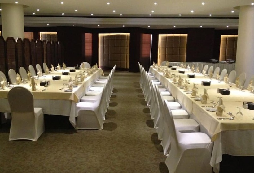 Executives Hotel Azizia