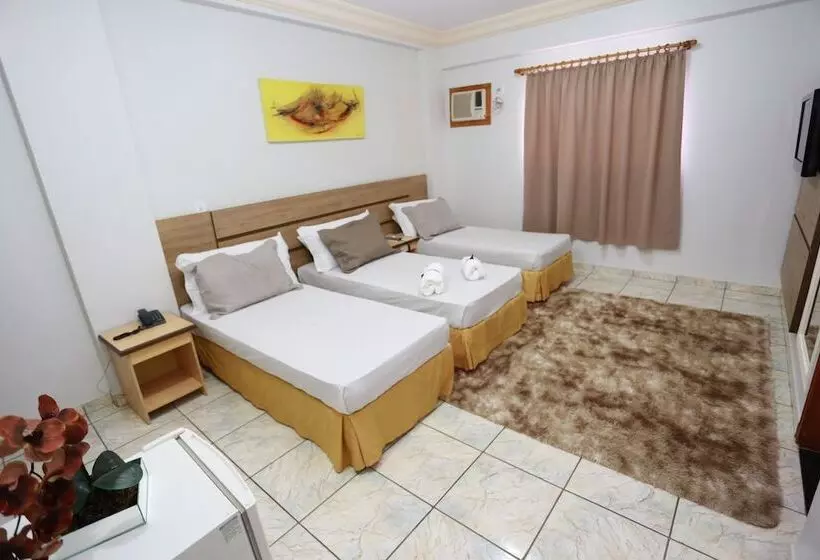 בית מלון כפרי Havana Palace