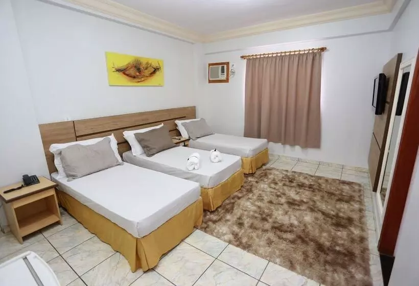 בית מלון כפרי Havana Palace