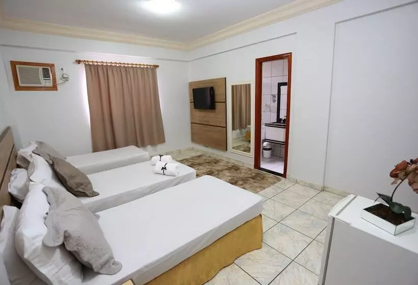 בית מלון כפרי Havana Palace