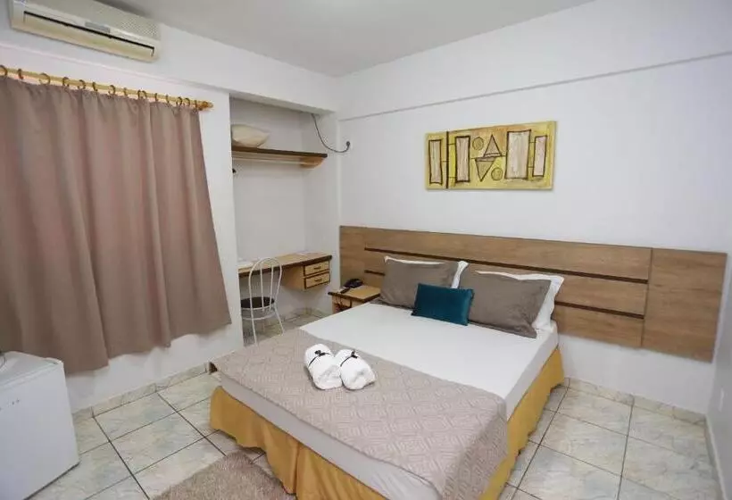 בית מלון כפרי Havana Palace