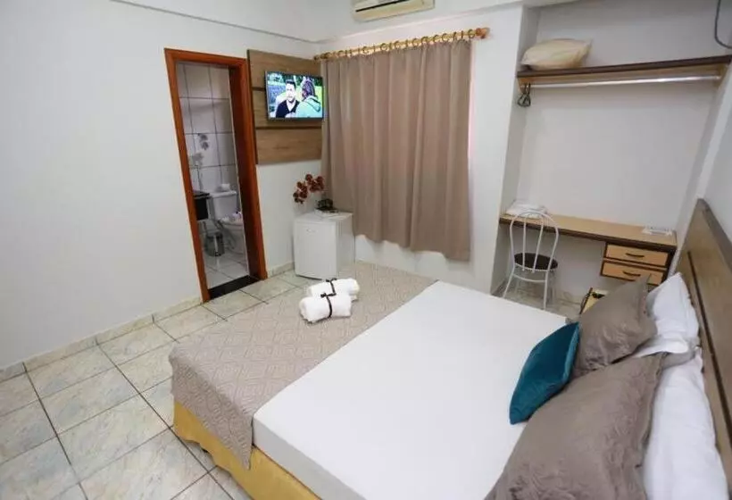 בית מלון כפרי Havana Palace