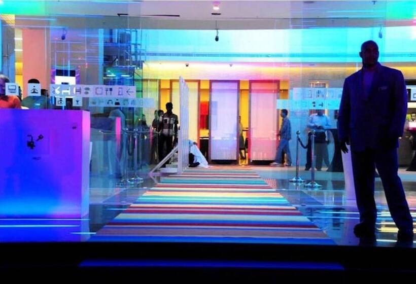 هتل Hues Boutique