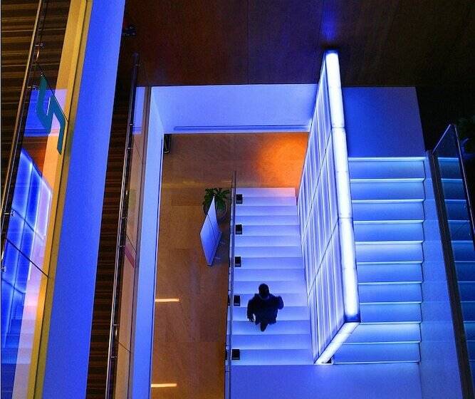 هتل Hues Boutique