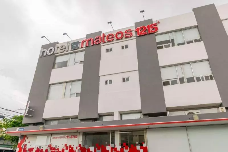 Hotel Mateos 1215