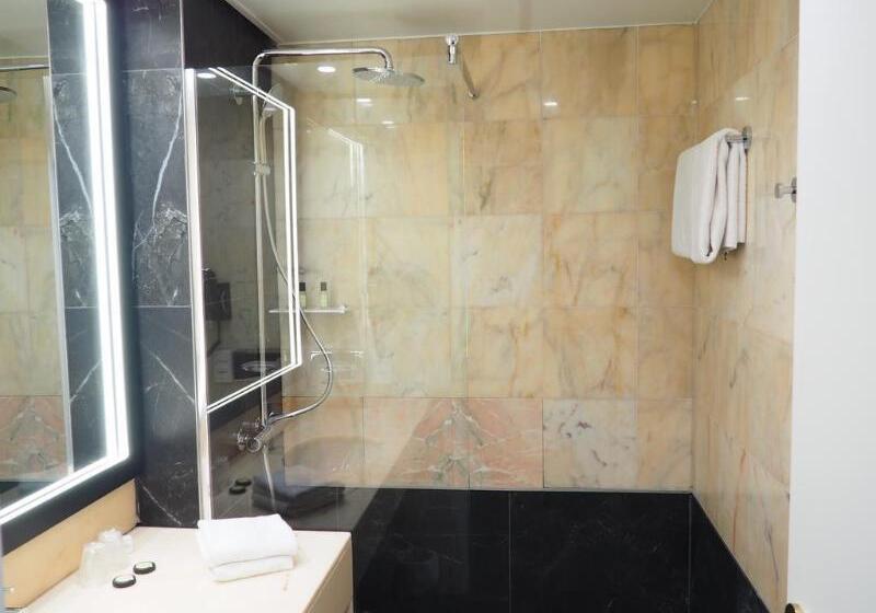 בית מלון כפרי Mercure Paris Saintouen