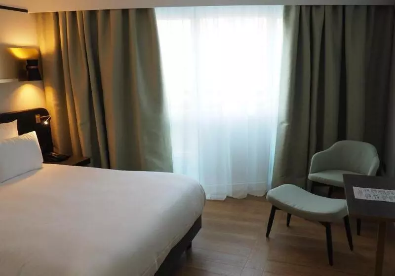 Hotel Mercure Paris Saintouen