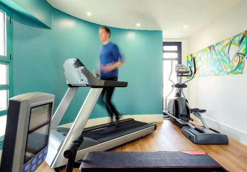 Hotel Mercure Paris Saintouen