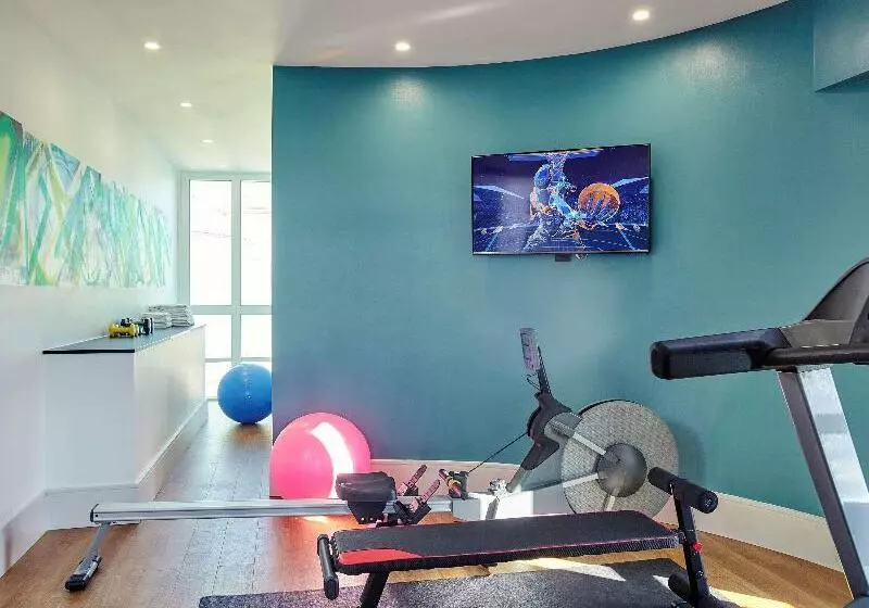 Hotel Mercure Paris Saintouen