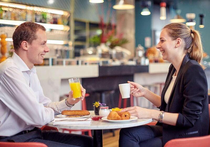 בית מלון כפרי Mercure Paris Saintouen