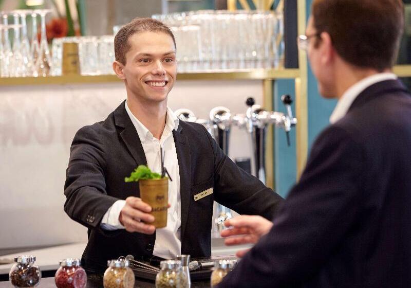 בית מלון כפרי Mercure Paris Saintouen