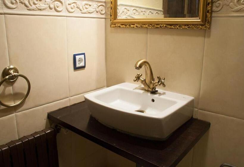 فندق ريفى Posada Palacio Manjabalago