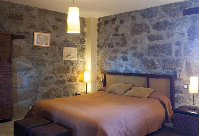 فندق ريفى Posada Palacio Manjabalago